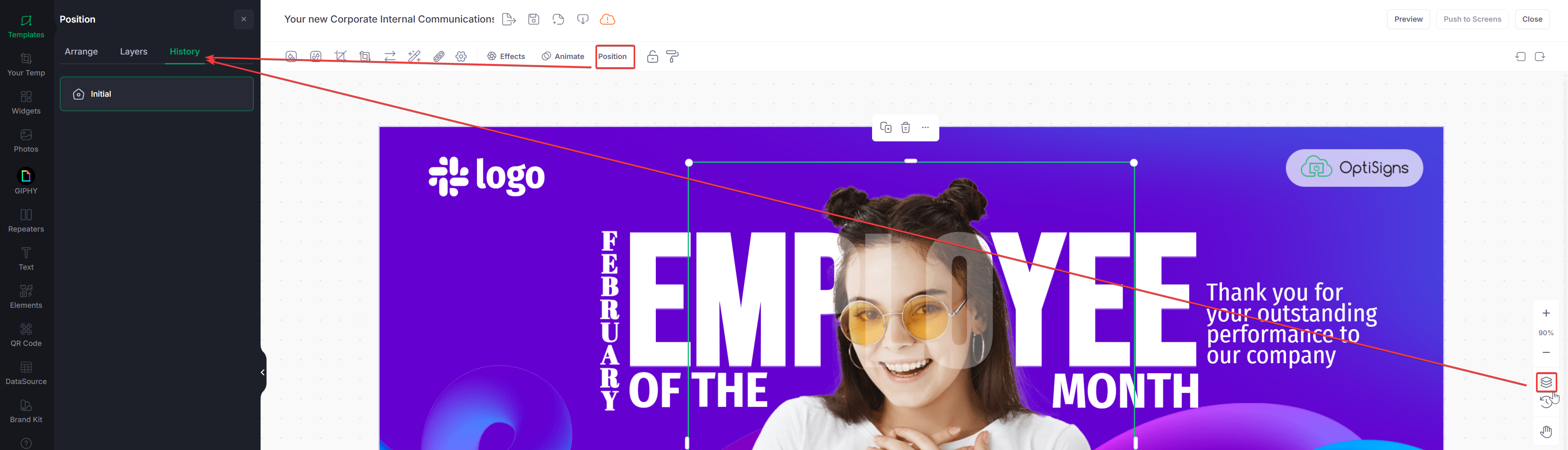 Captura de pantalla del Designer de diseño púrpura con una niña y letras blancas, las flechas muestran cómo usar la función Historial
